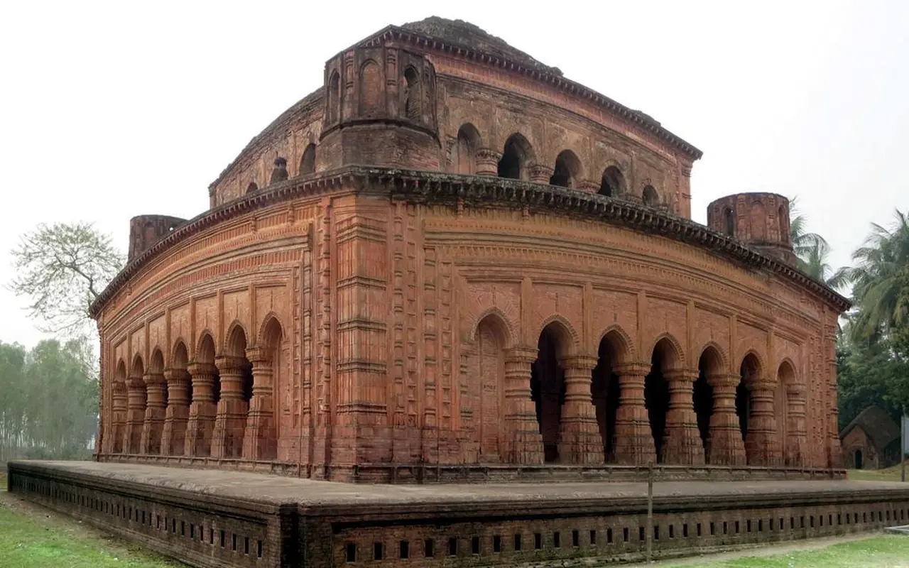 হাটিকুমরুল নবরত্ন মন্দির, সিরাজগঞ্জ