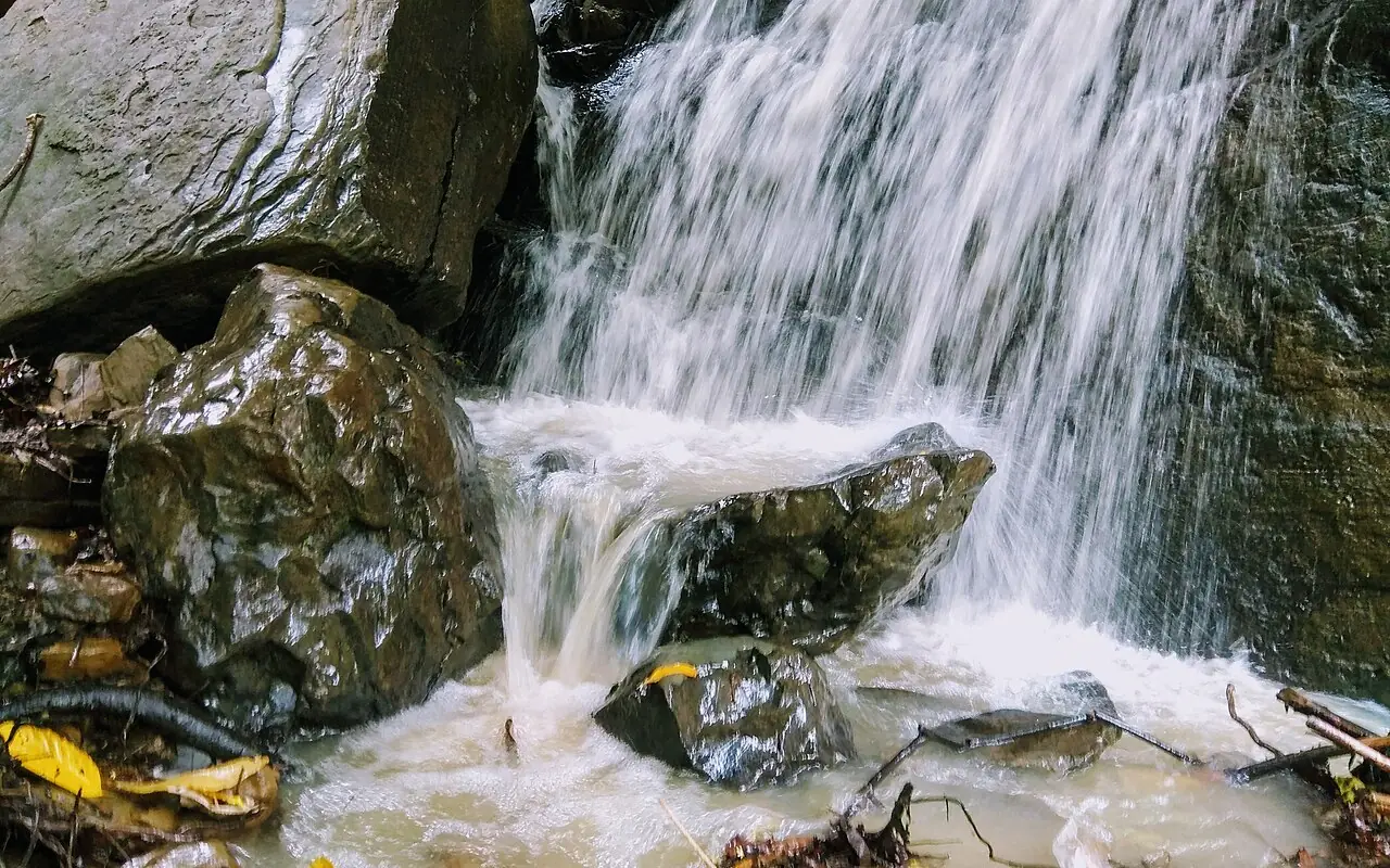 Khoiyachhora Waterfall, Chattogram